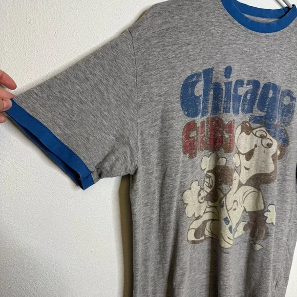 Red Jacket Gray Blue Chicago Cubs Baseball Graphic Burnout Short Sleeve Shirt M - Picture 4 of 9